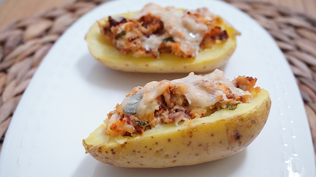 Patatas rellenas de bonito del norte